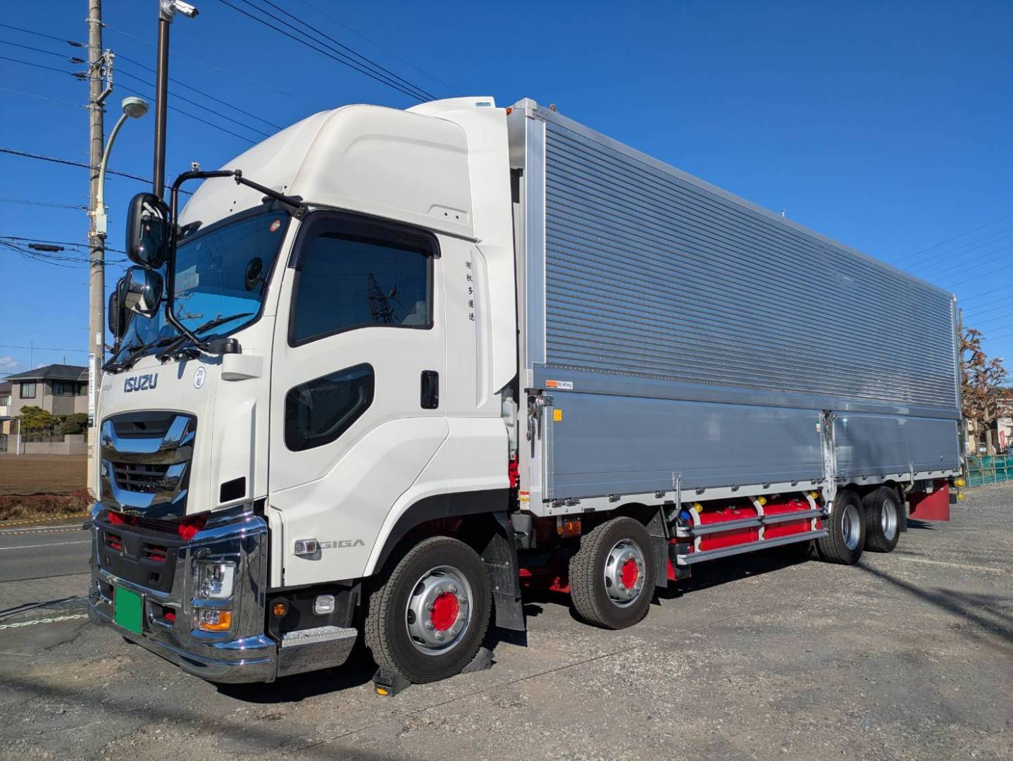 大型ウイング車